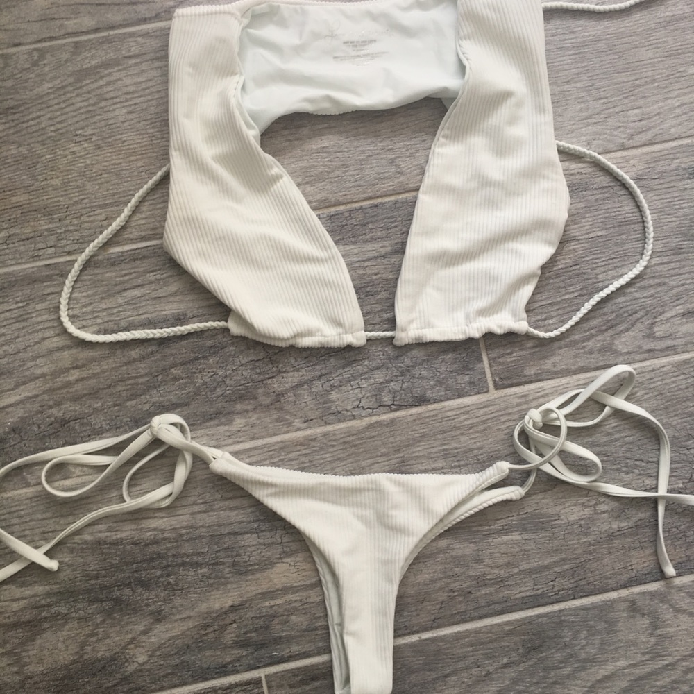 Frankie’s Bikini set